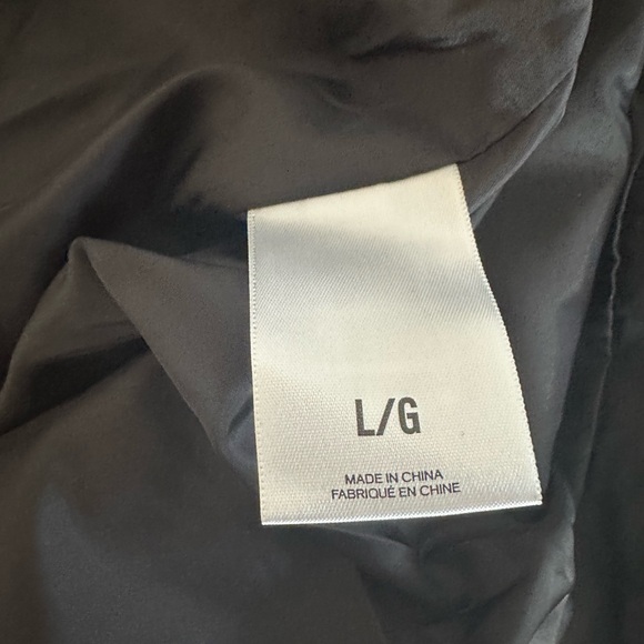 ***EXPRESS ***Wmn's Black puffy jacket size Large NWOT - Picture 7 of 11